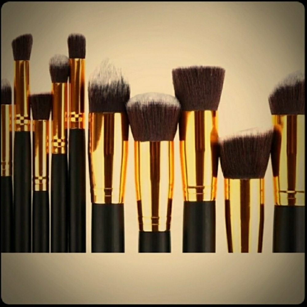 10 pc set of Professional Make-up Brushes